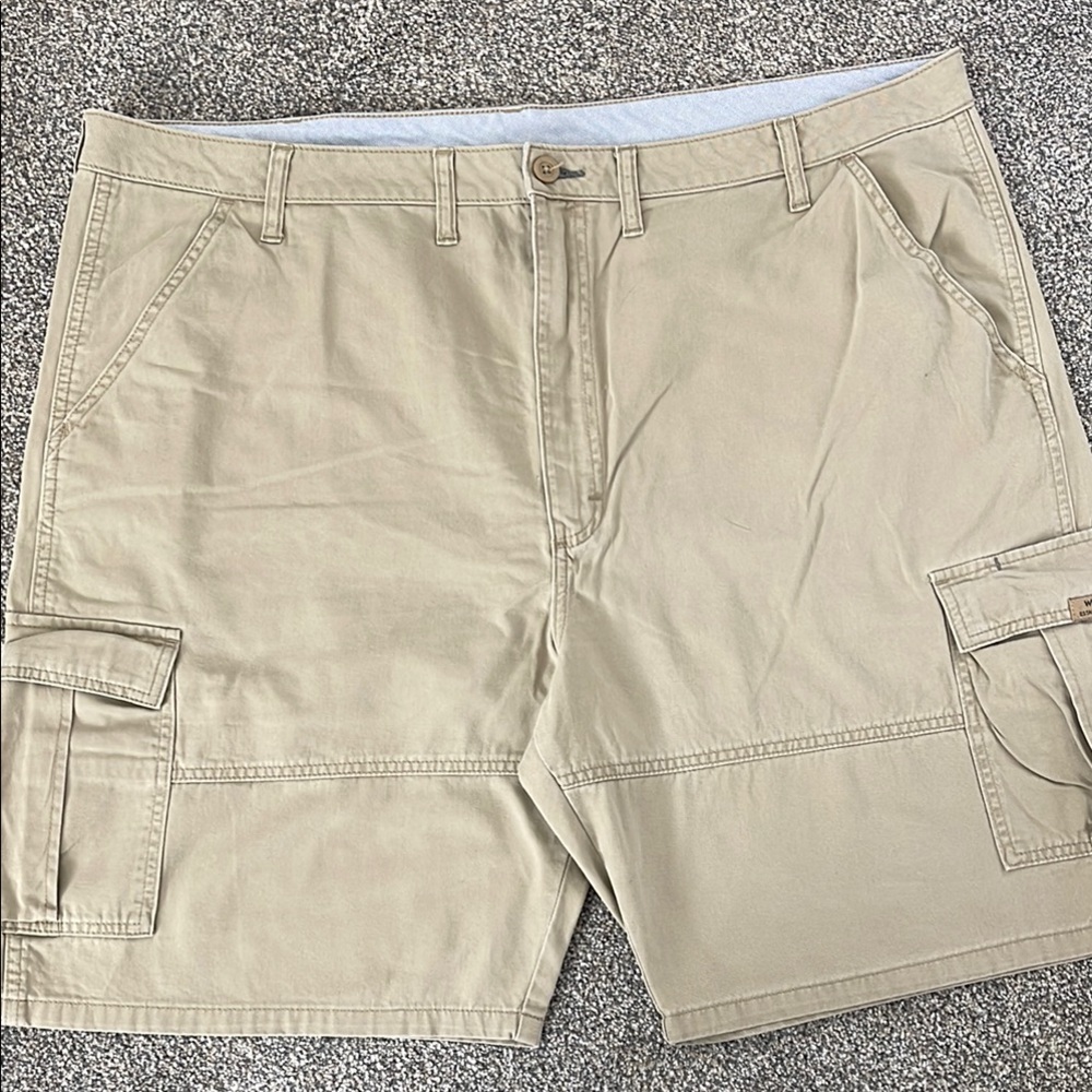 Wrangler Men's Beige Cargo Shorts